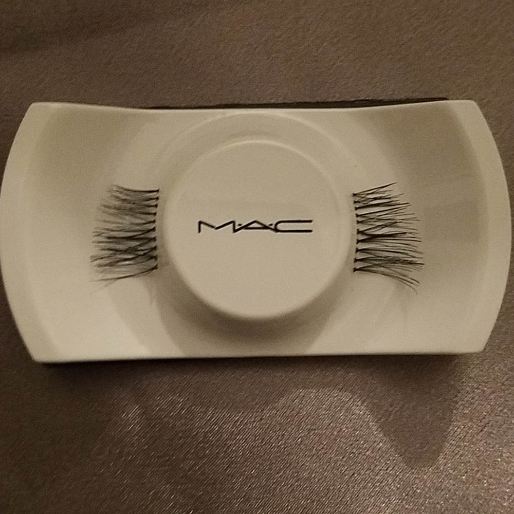 Mac Demi Lashes